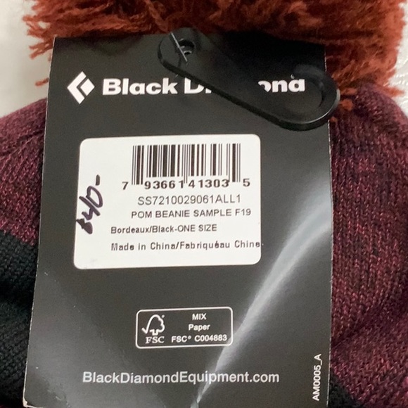 Black Diamond POM BEANIE - Bordeaux/blk - Picture 6 of 12